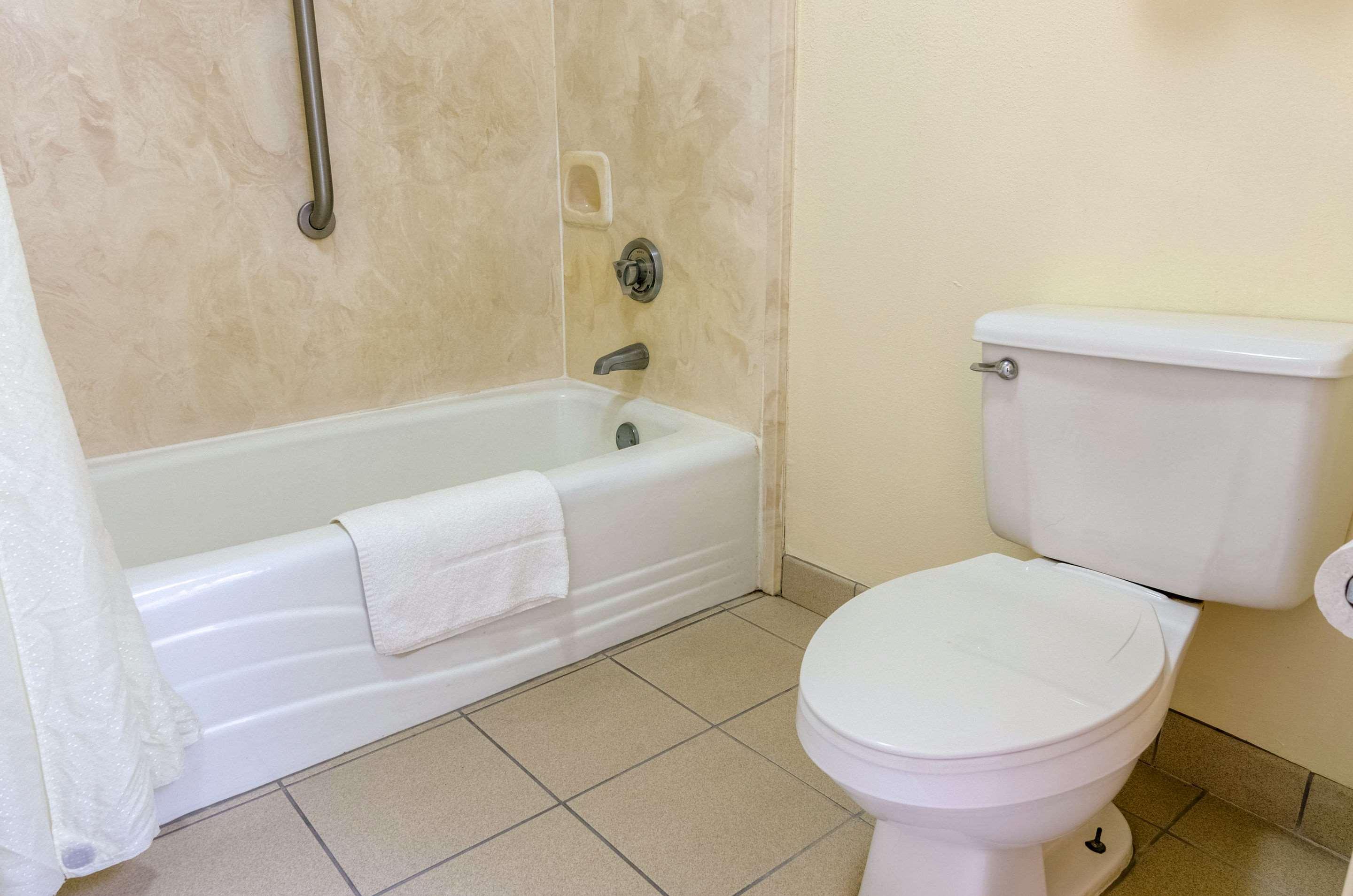 Econo Lodge Inn & Suites Gulfport Ngoại thất bức ảnh