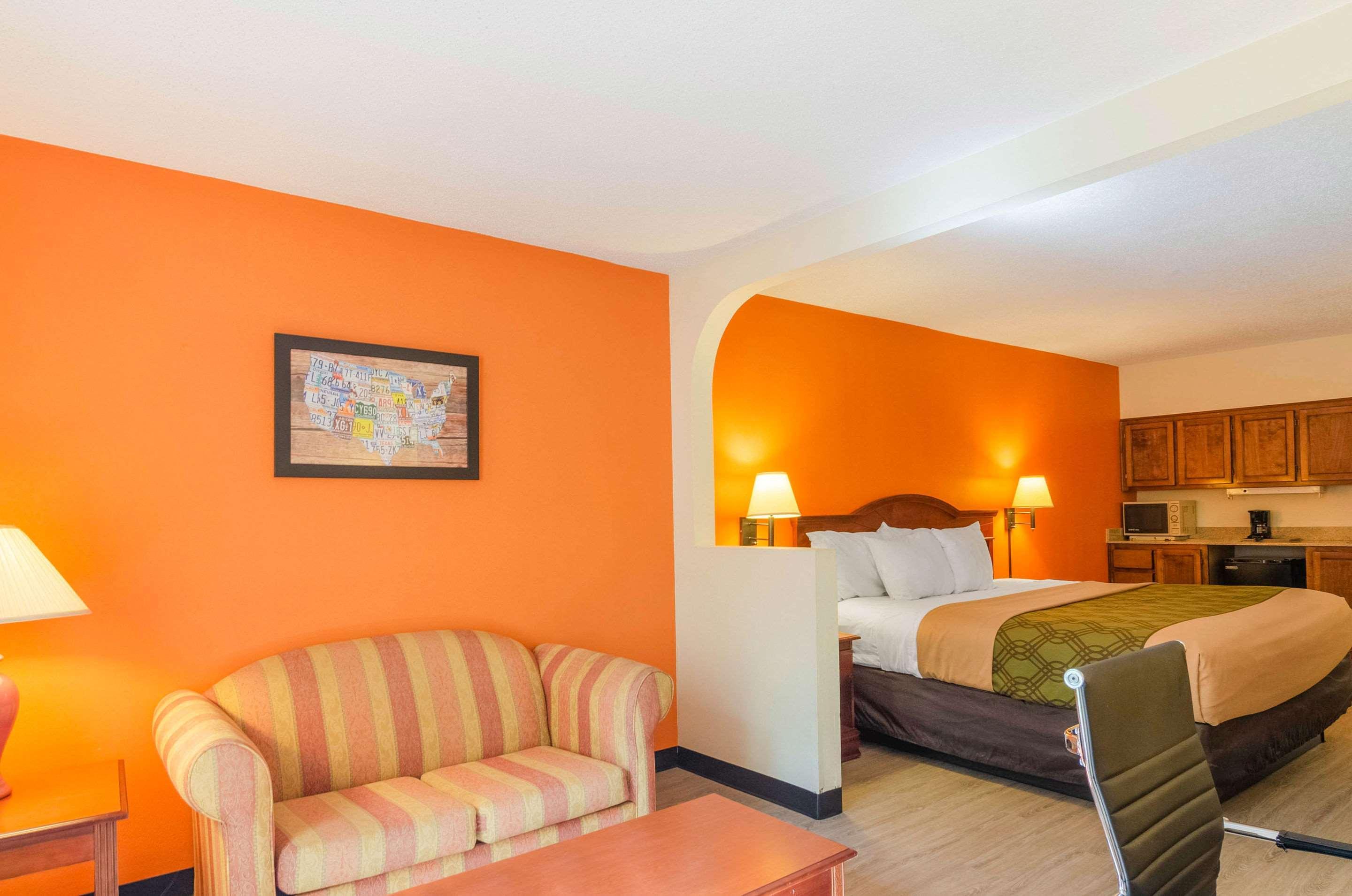 Econo Lodge Inn & Suites Gulfport Ngoại thất bức ảnh