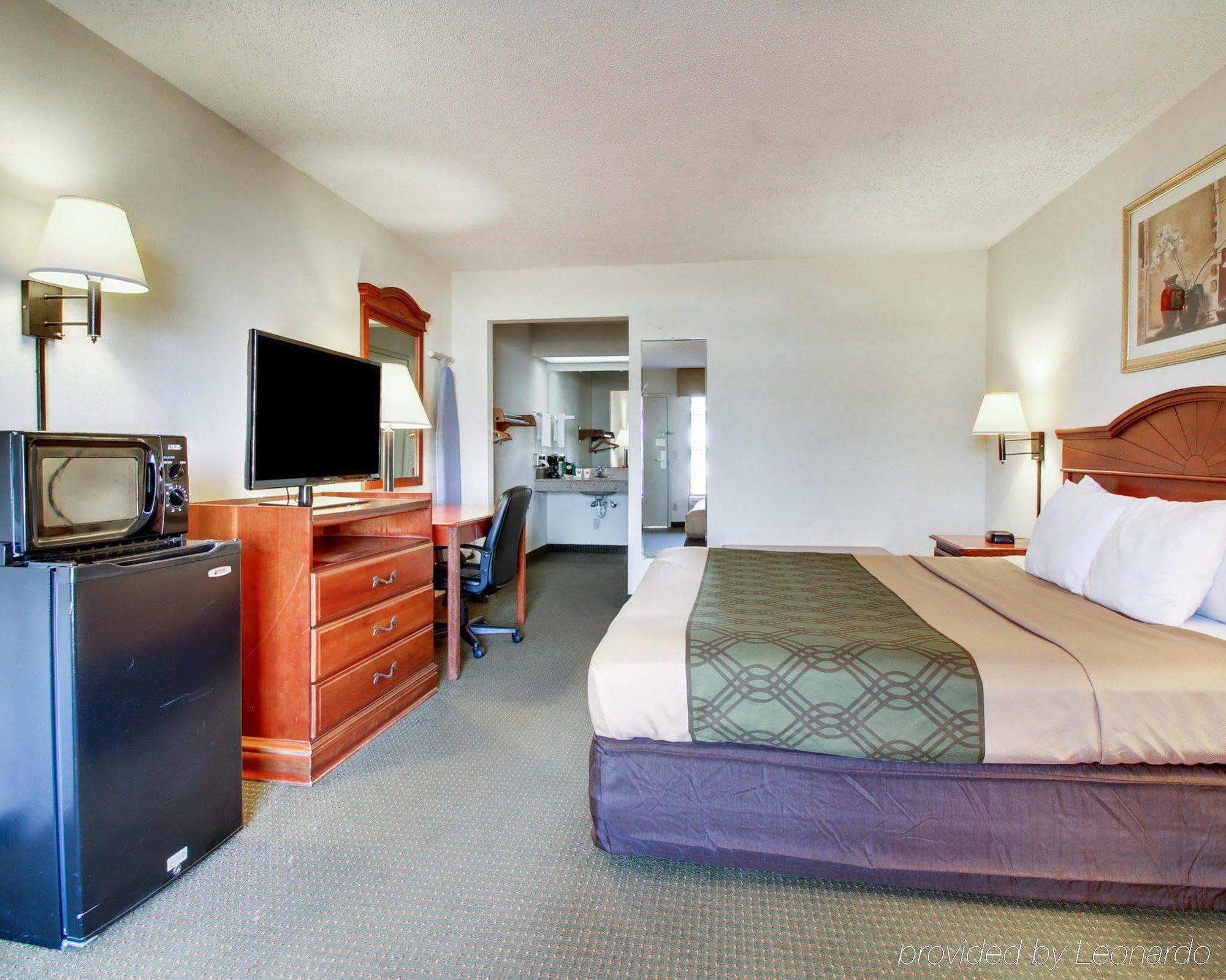 Econo Lodge Inn & Suites Gulfport Ngoại thất bức ảnh